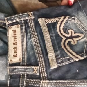 Rock revival  alantis short